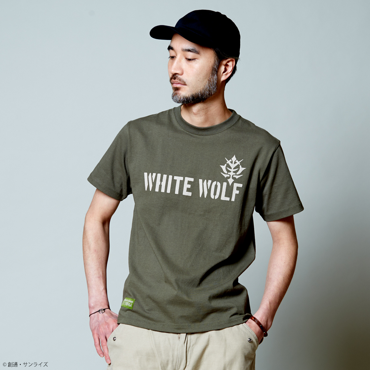 STRICT-G.ARMS『機動戦士ガンダム』 Tシャツ WHITE WOLFロゴ