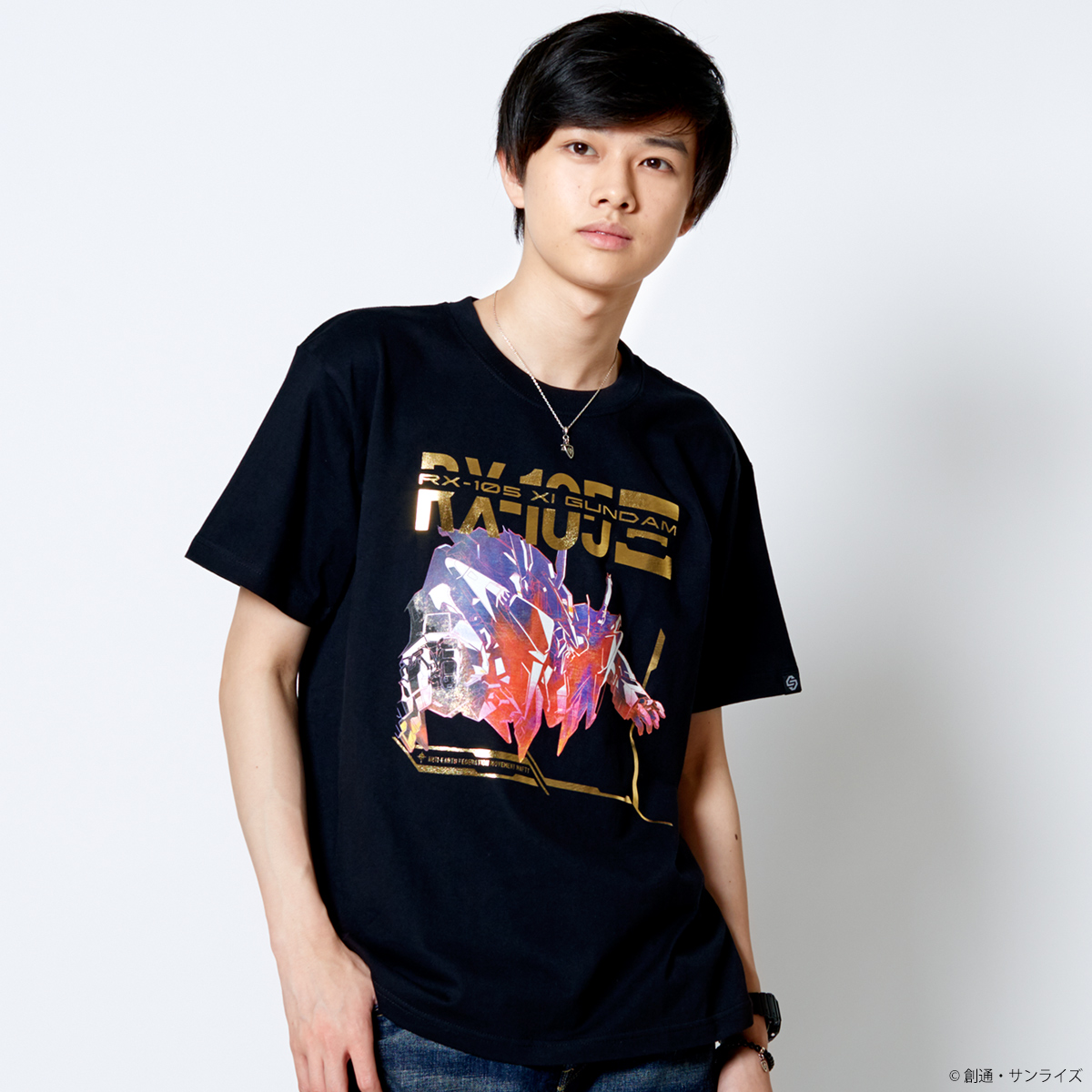 STRICT-G『機動戦士ガンダム 閃光のハサウェイ』 Tシャツ 箔グラデーション Ξ（クスィー）ガンダム