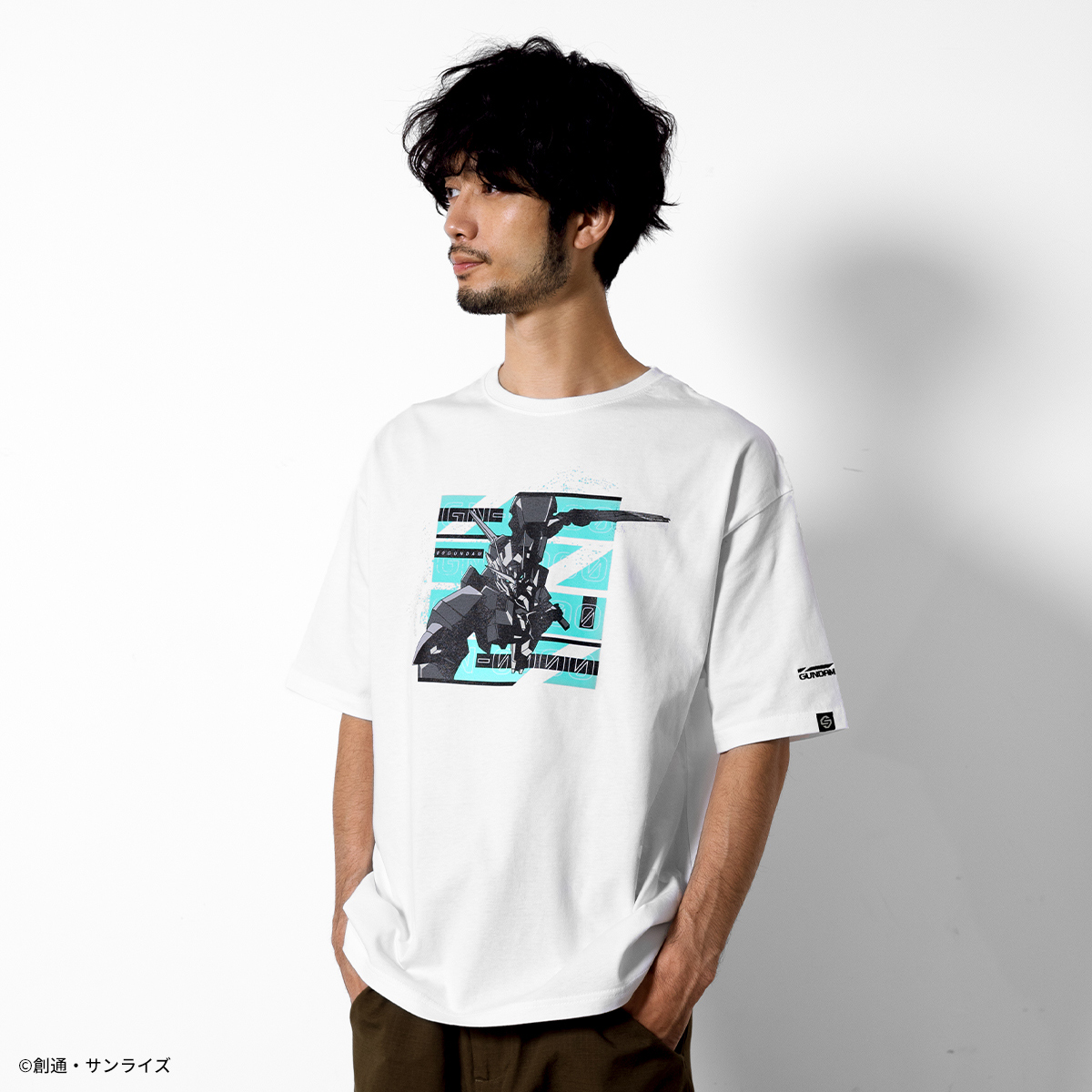 STRICT-G『機動戦士ガンダム 00』ビッグサイズTシャツ ダブルオーガンダム
