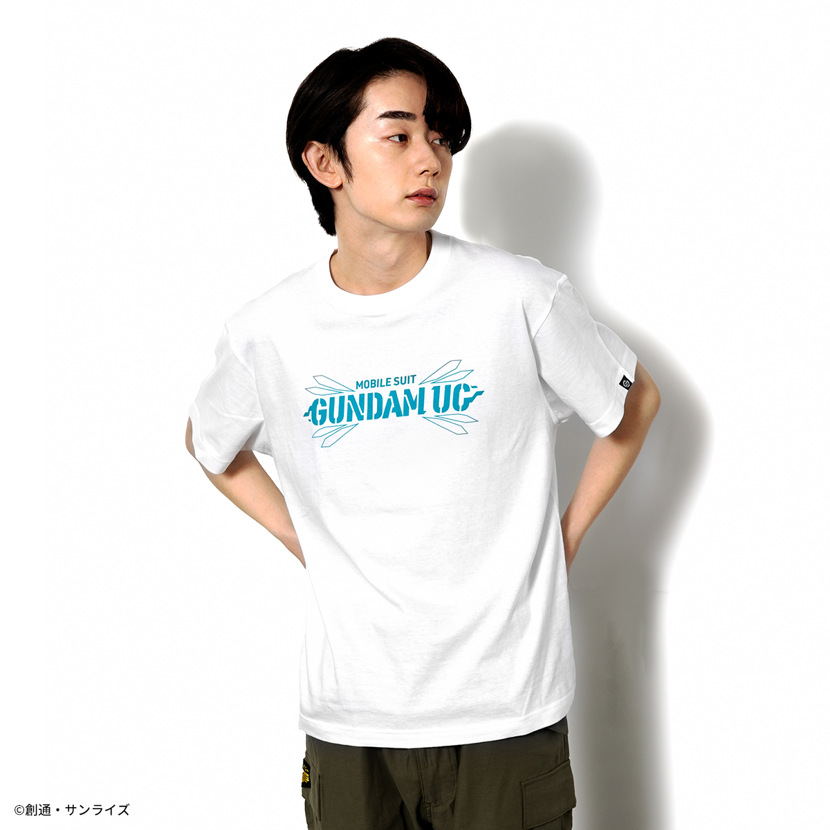 STRICT-G『機動戦士ガンダムUC』半袖Tシャツ ユニコーンガンダム