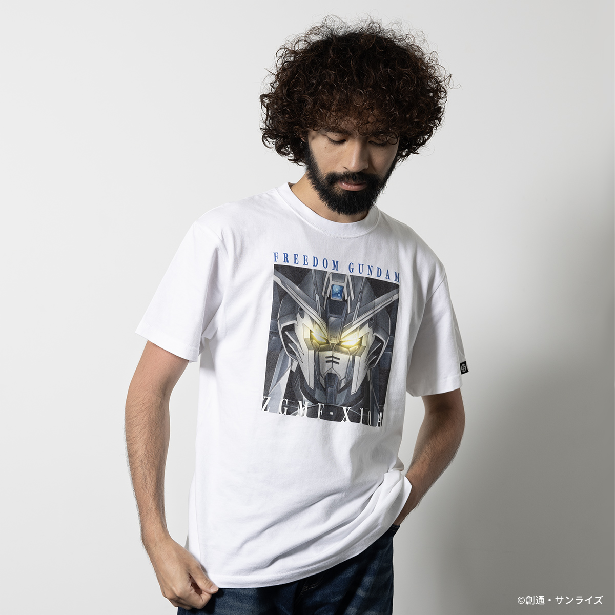 STRICT-G『機動戦士 ガンダムSEED』半袖Tシャツ フリーダムガンダム フェイズシフトダウン