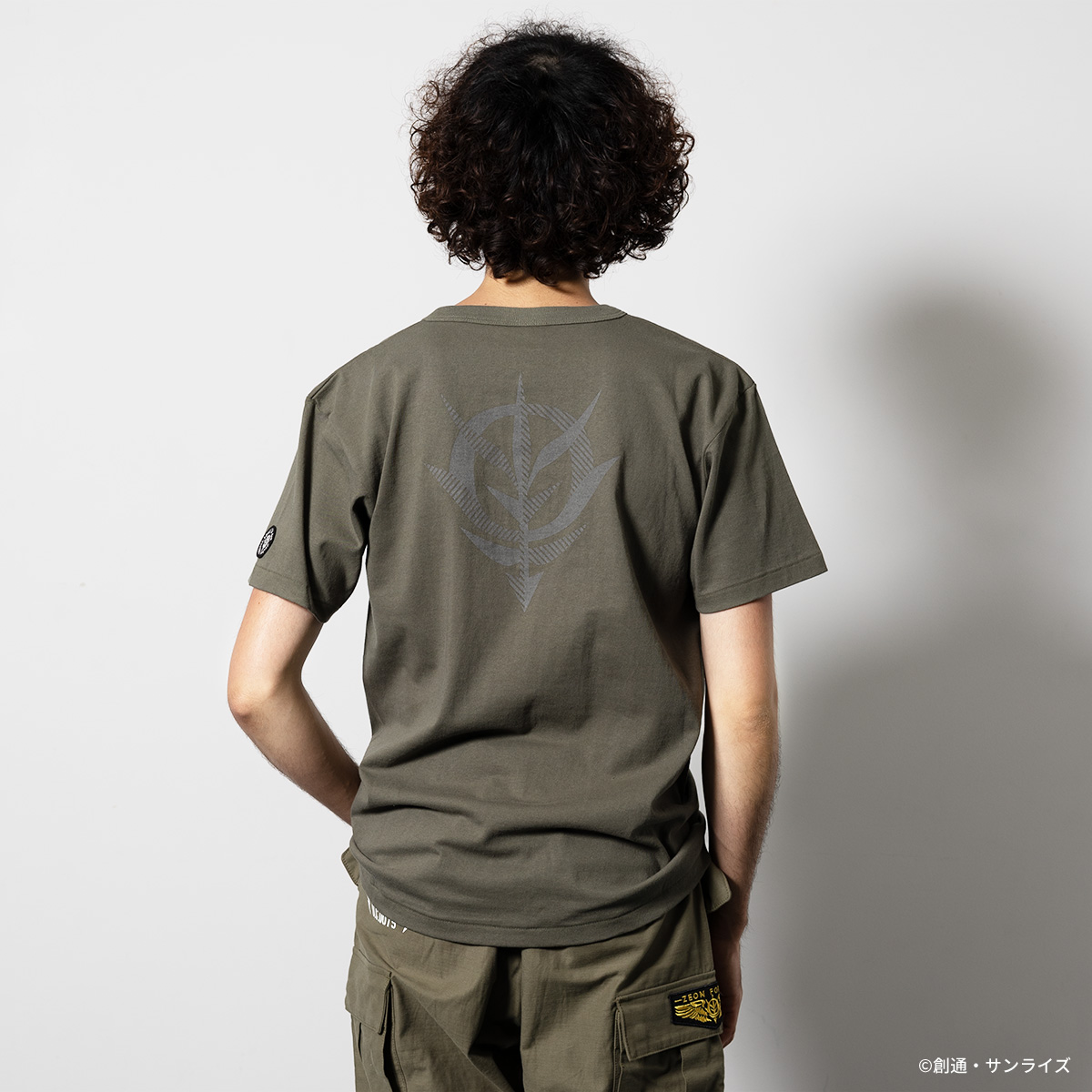 STRICT-G.ARMS『機動戦士ガンダム』ヘンリーネック半袖Tシャツ リフレクタープリント ZEON FORCES