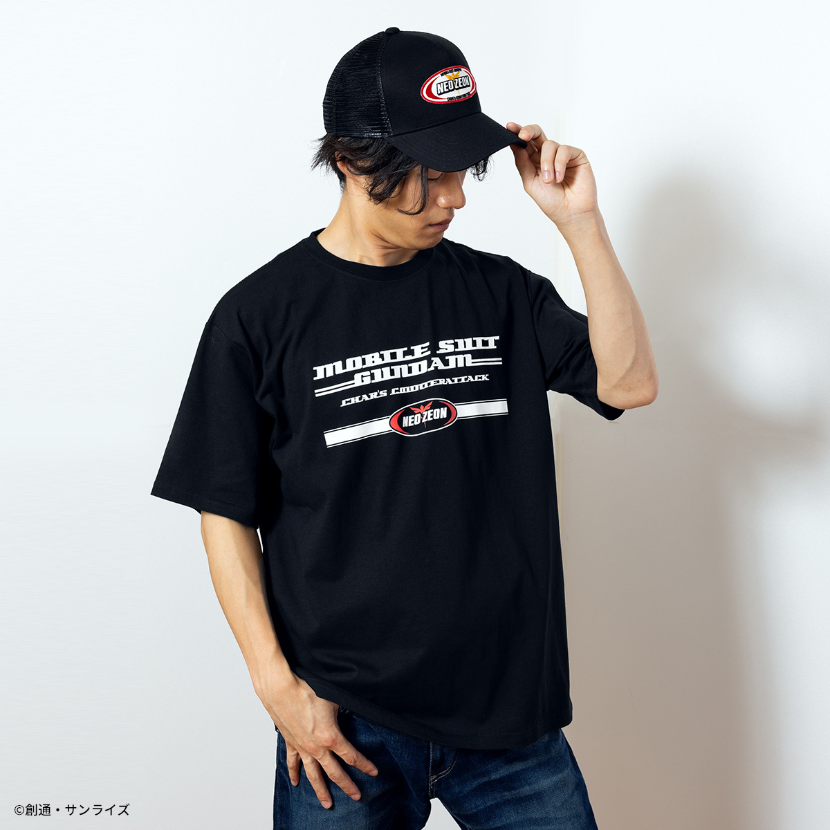 STRICT-G『機動戦士ガンダム 逆襲のシャア』半袖Tシャツ ネオ・ジオンライン柄