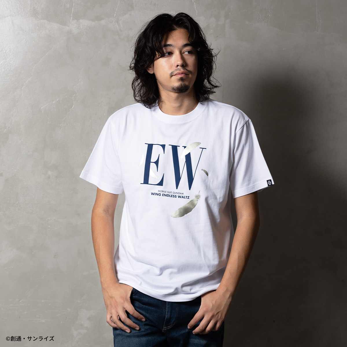 STRICT-G『新機動戦記ガンダムW Endless Waltz』半袖Tシャツ ロゴフェザー柄