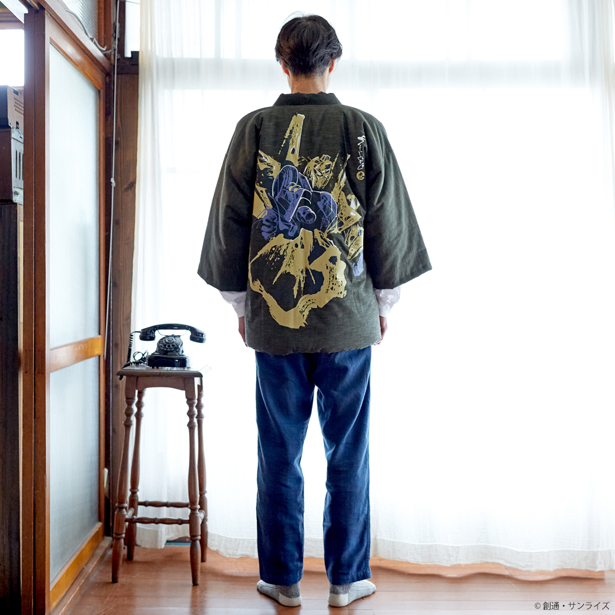 『機動戦士Zガンダム』より、1913年創業の老舗メーカー宮田織物とのコラボによる、「わた入れはんてん」が登場!