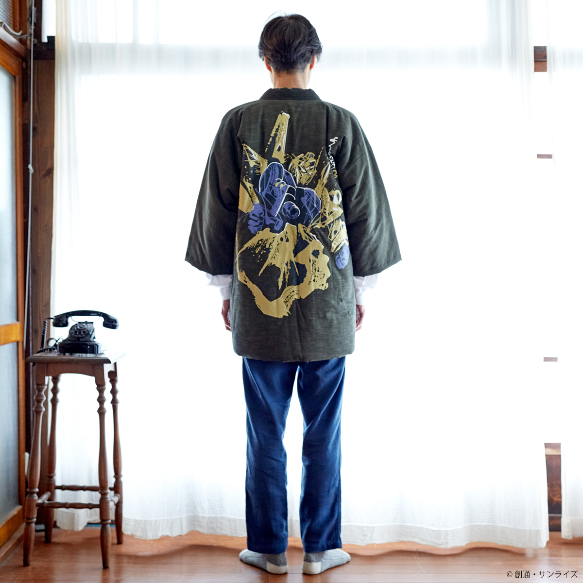 『機動戦士Zガンダム』より、1913年創業の老舗メーカー宮田織物とのコラボによる、「わた入れはんてん」が登場!