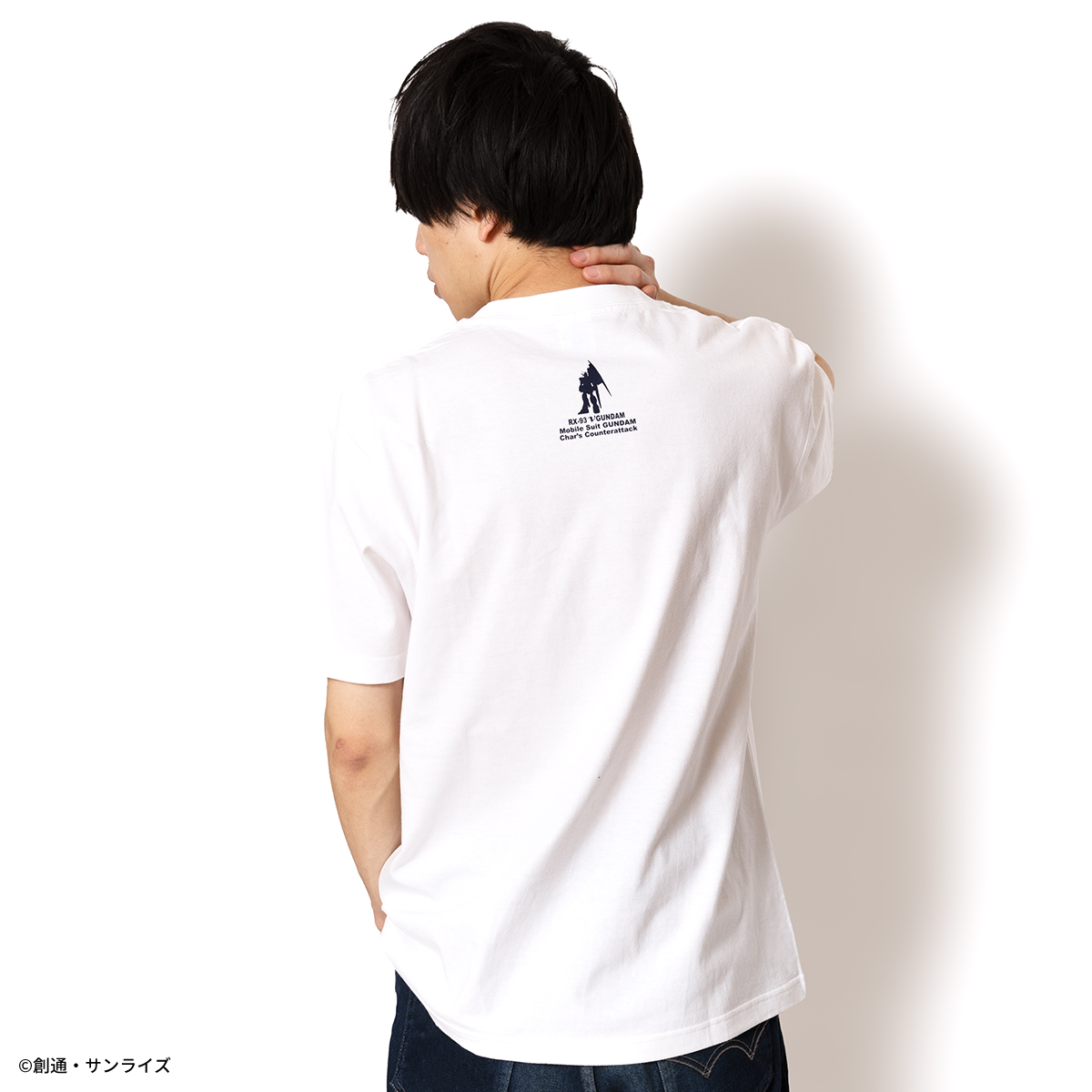 STRICT-G『機動戦士ガンダム 逆襲のシャア』半袖Tシャツ νガンダム シールド