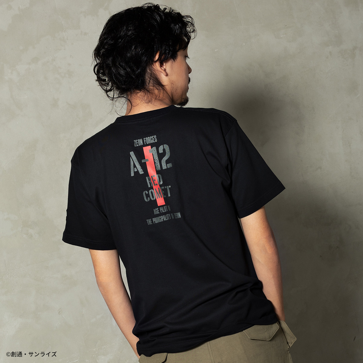 STRICT-G.ARMSシリーズから『機動戦士ガンダム』のミリタリー感のある刺繍ワッペン付きの新作Tシャツが登場!