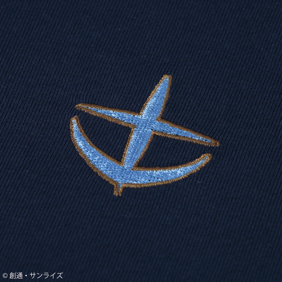 STRICT-G『機動戦士ガンダム』刺繍Tシャツ RX-78-2 ガンダム