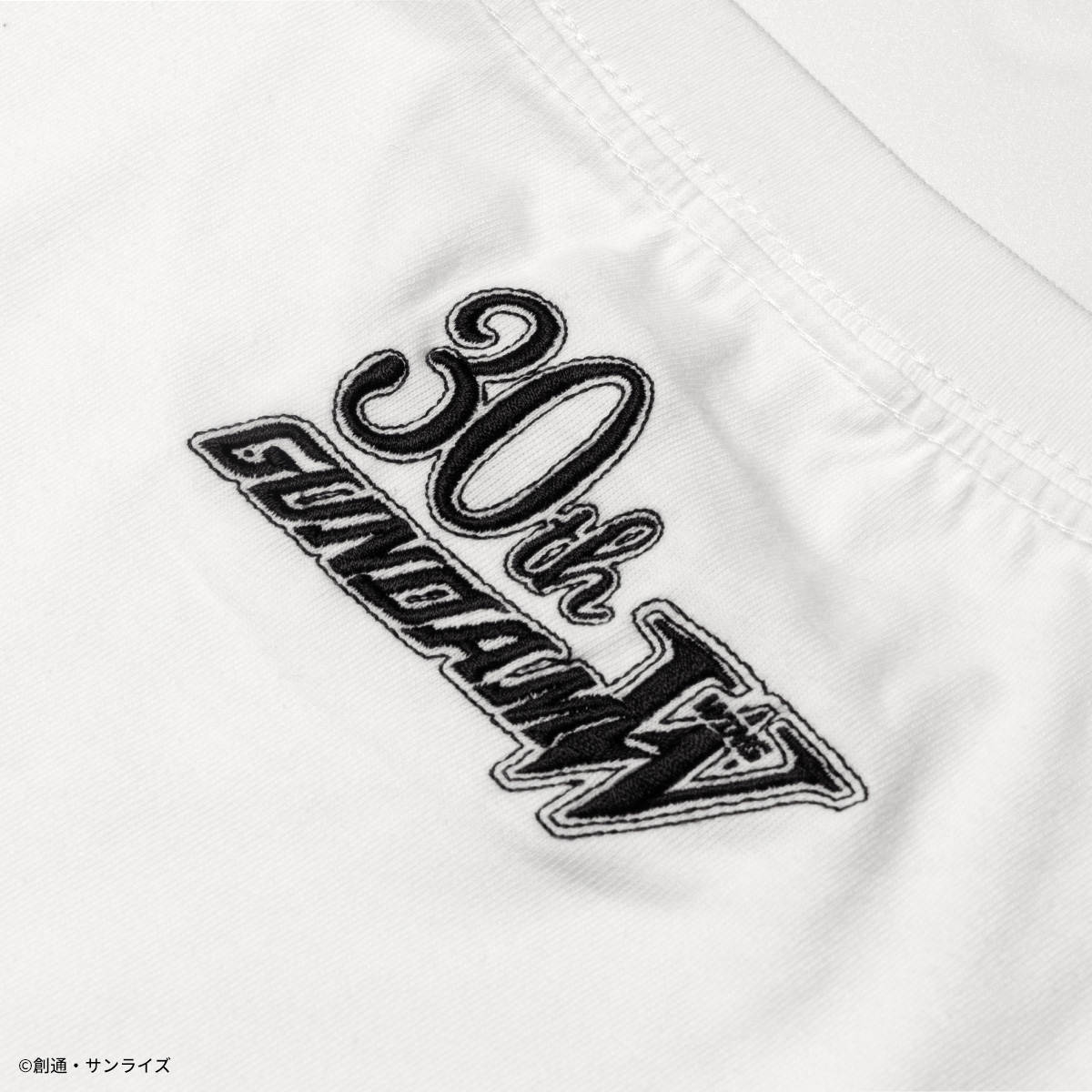 STRICT-G『新機動戦記ガンダムW』Tシャツ 張 五飛横顔