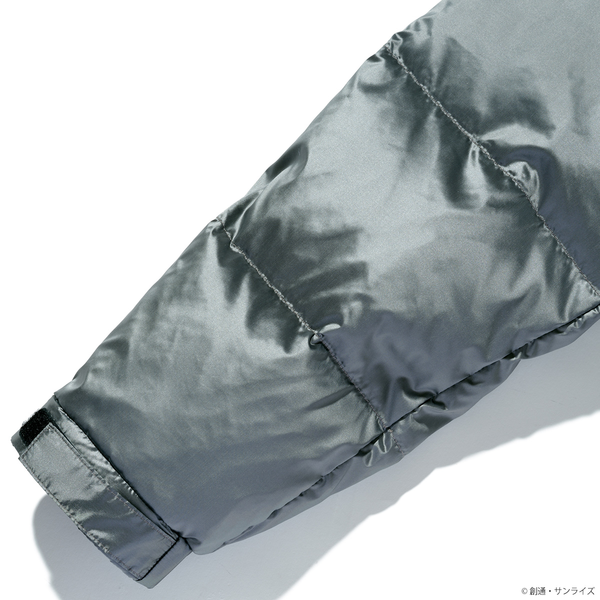 STRICT-G nishikawa『機動戦士ガンダム 逆襲のシャア』アップサイクルダウンジャケット アムロ・レイ