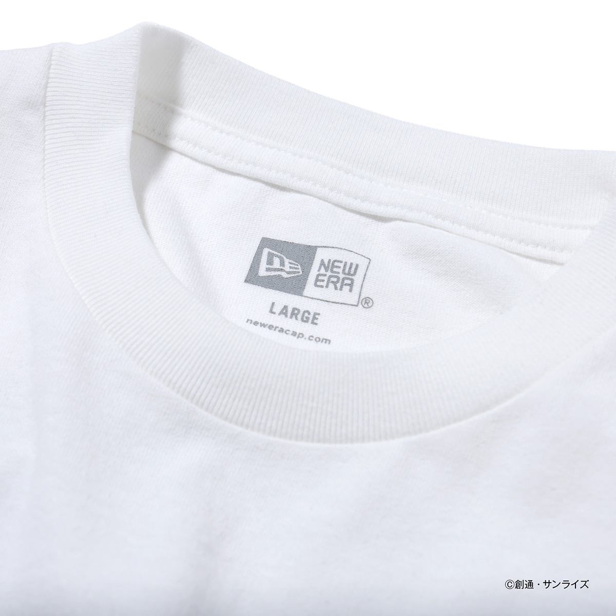 STRICT-G NEW ERA(R)『機動戦士ガンダム』T-SHIRT GUNDAM VS GOUF