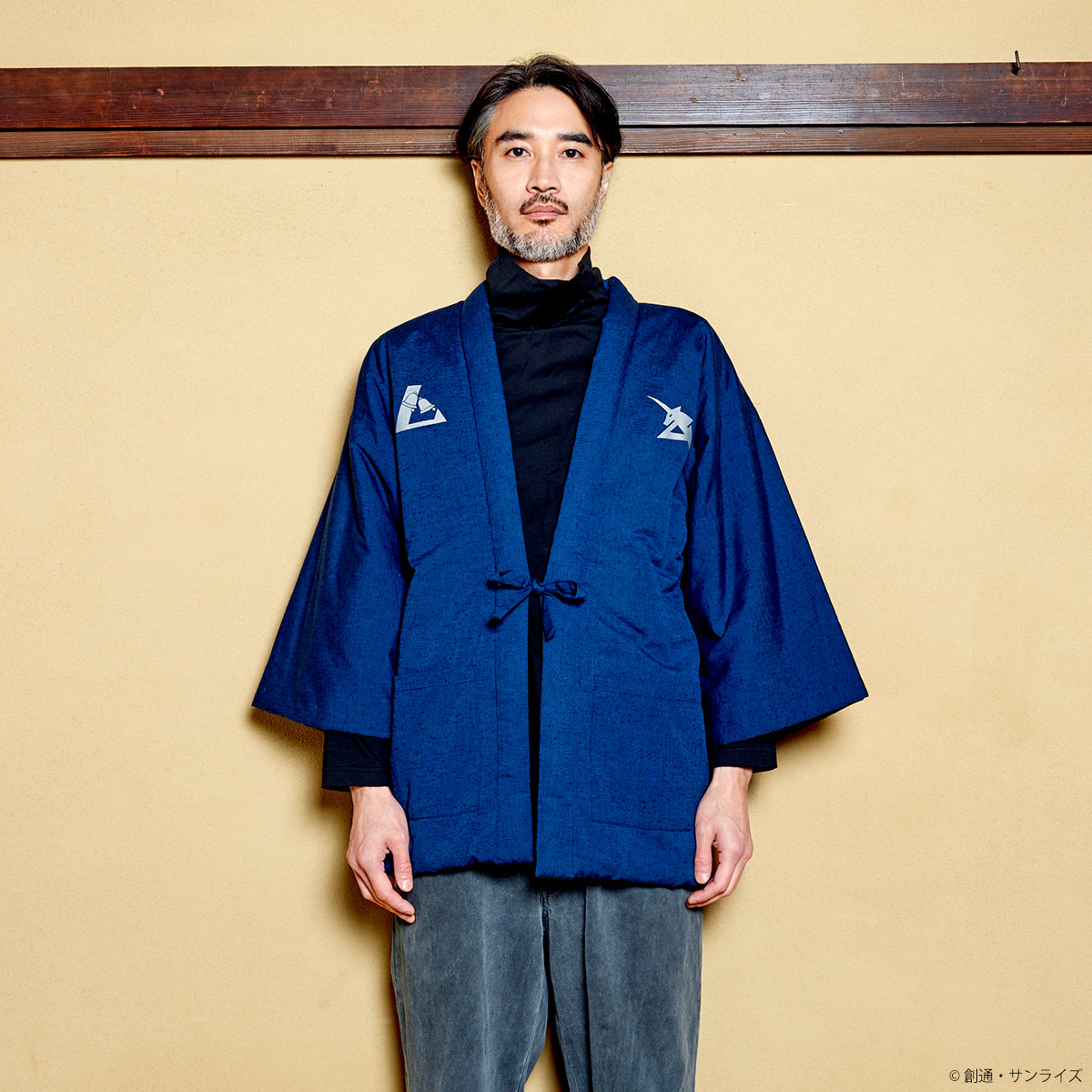 STRICT-G JAPAN 宮田織物『機動戦士ガンダム 逆襲のシャア』半纏 νガンダム