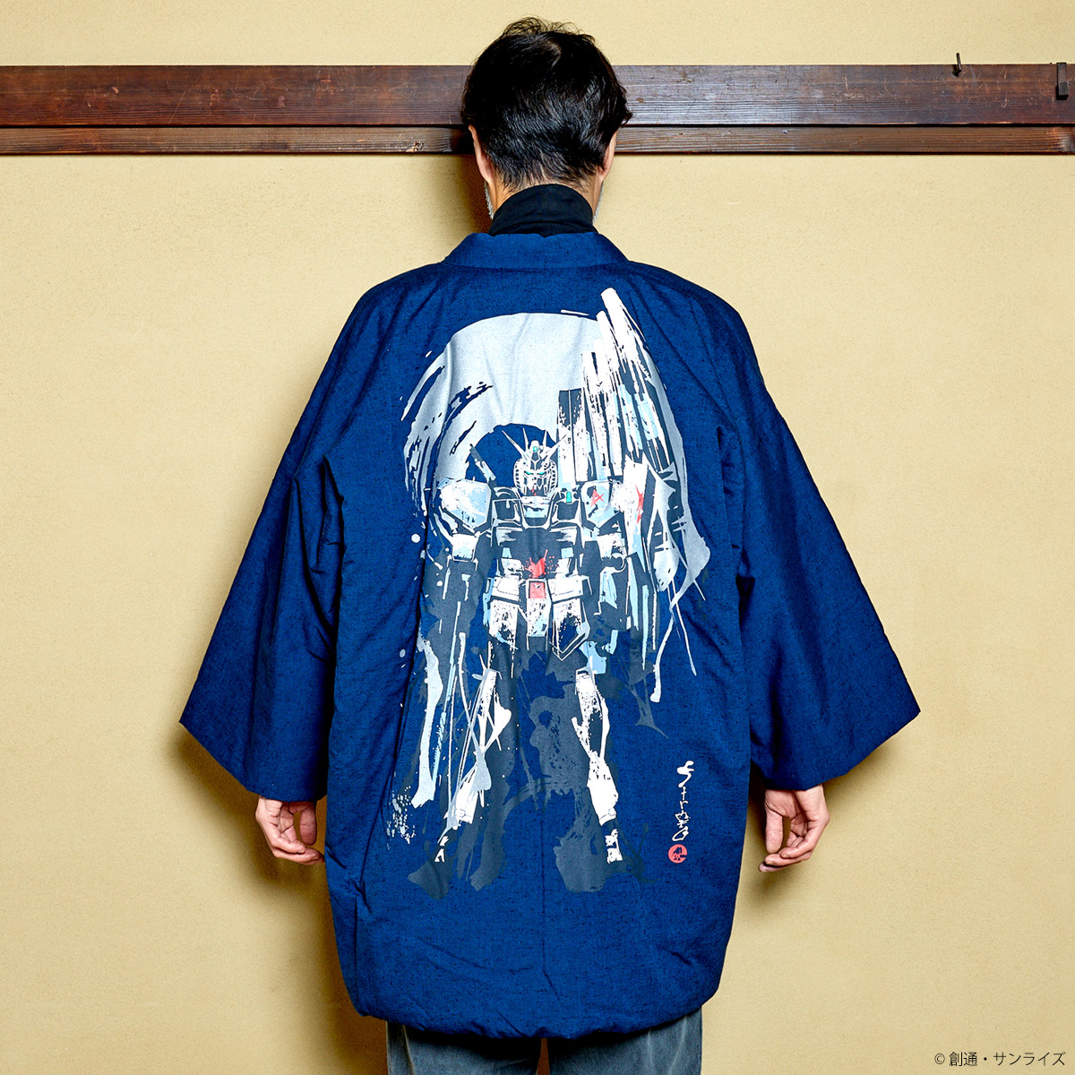 STRICT-G JAPAN 宮田織物『機動戦士ガンダム 逆襲のシャア』半纏ロング νガンダム