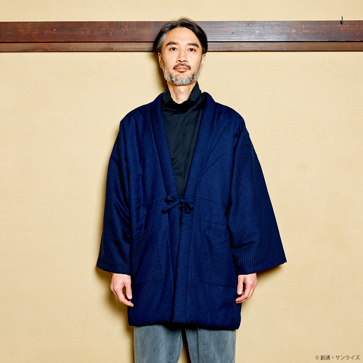 STRICT-G JAPAN 宮田織物『機動戦士ガンダム 閃光のハサウェイ キルケーの魔女』半纏ロング Ξ(クスィー)ガンダム