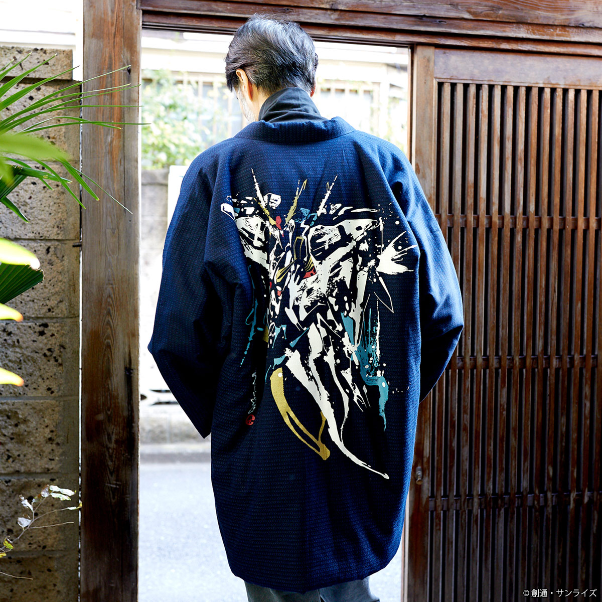 STRICT-G JAPAN 宮田織物『機動戦士ガンダム 閃光のハサウェイ キルケーの魔女』半纏ロング Ξ(クスィー)ガンダム