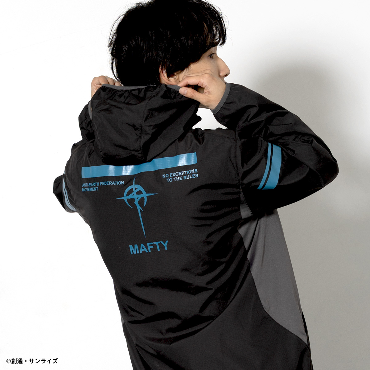 STRICT-G『機動戦士ガンダム 閃光のハサウェイ キルケーの魔女』リップストップジャケット Ξ(クスィー)ガンダム