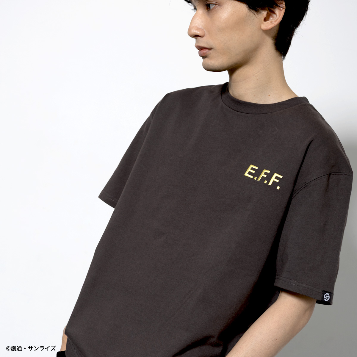 STRICT-G『機動戦士ガンダム 閃光のハサウェイ』刺繍Tシャツ ペーネロペー