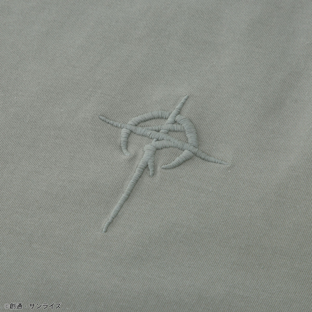 STRICT-G『機動戦士ガンダム 閃光のハサウェイ キルケーの魔女』ロゴマーク刺繍Tシャツ MAFTY
