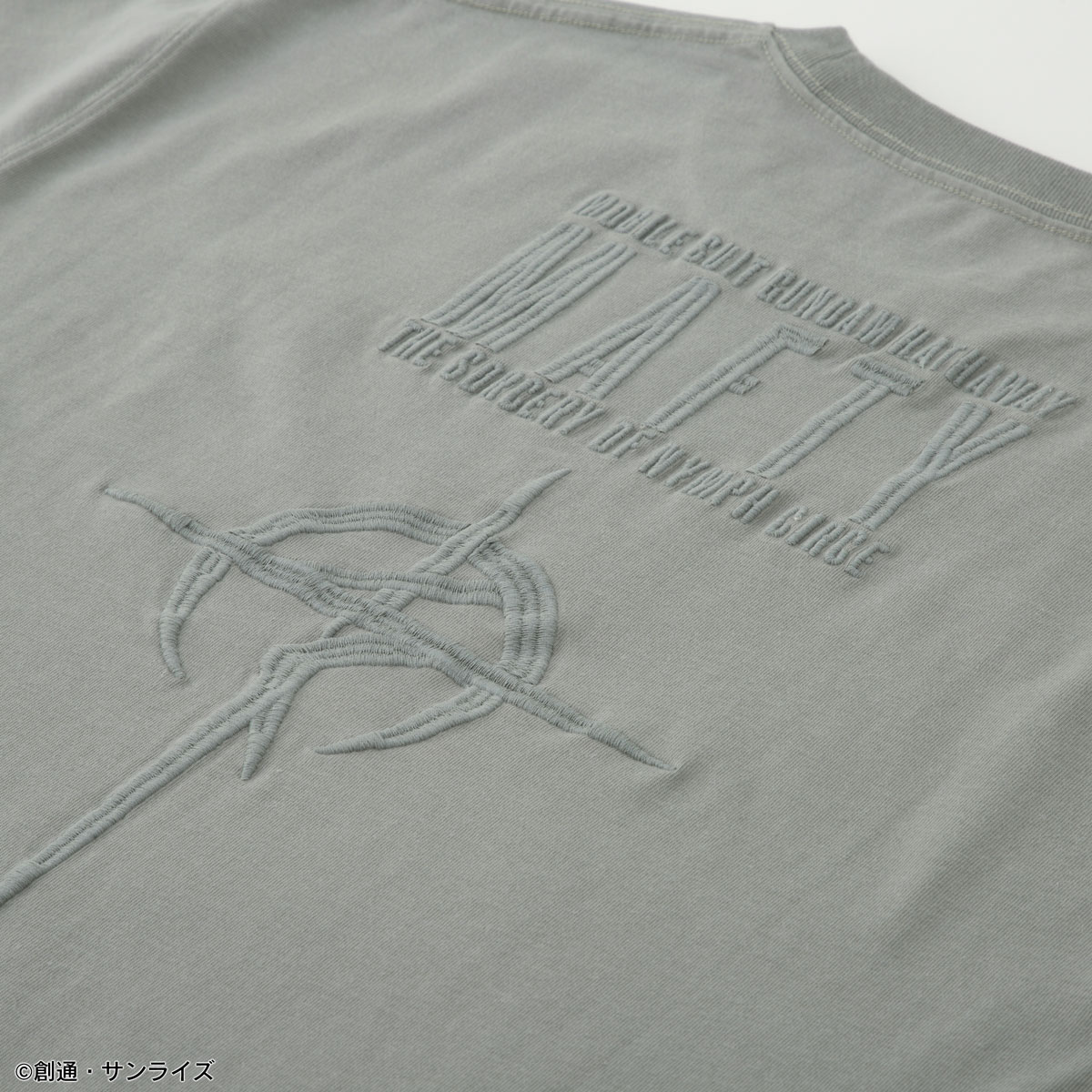 STRICT-G『機動戦士ガンダム 閃光のハサウェイ キルケーの魔女』ロゴマーク刺繍Tシャツ MAFTY